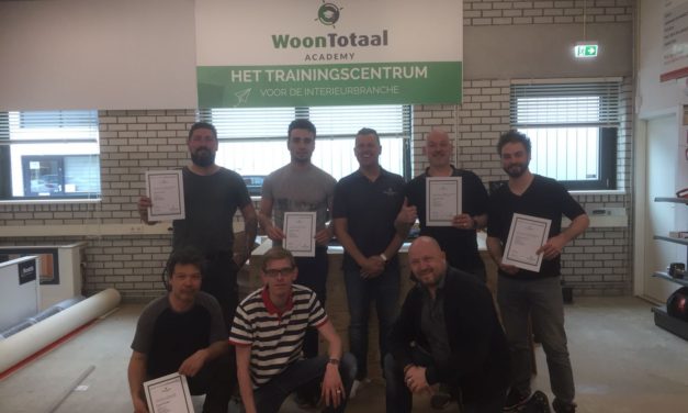 Eerste lichting traprenovators ontvangt diploma