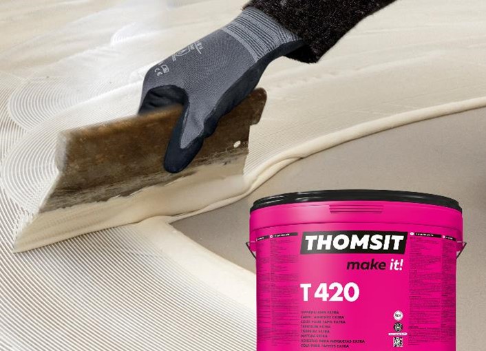 Nieuwe krachtige en geurarme lijm voor textiele vloerbedekkingen: THOMSIT T 420