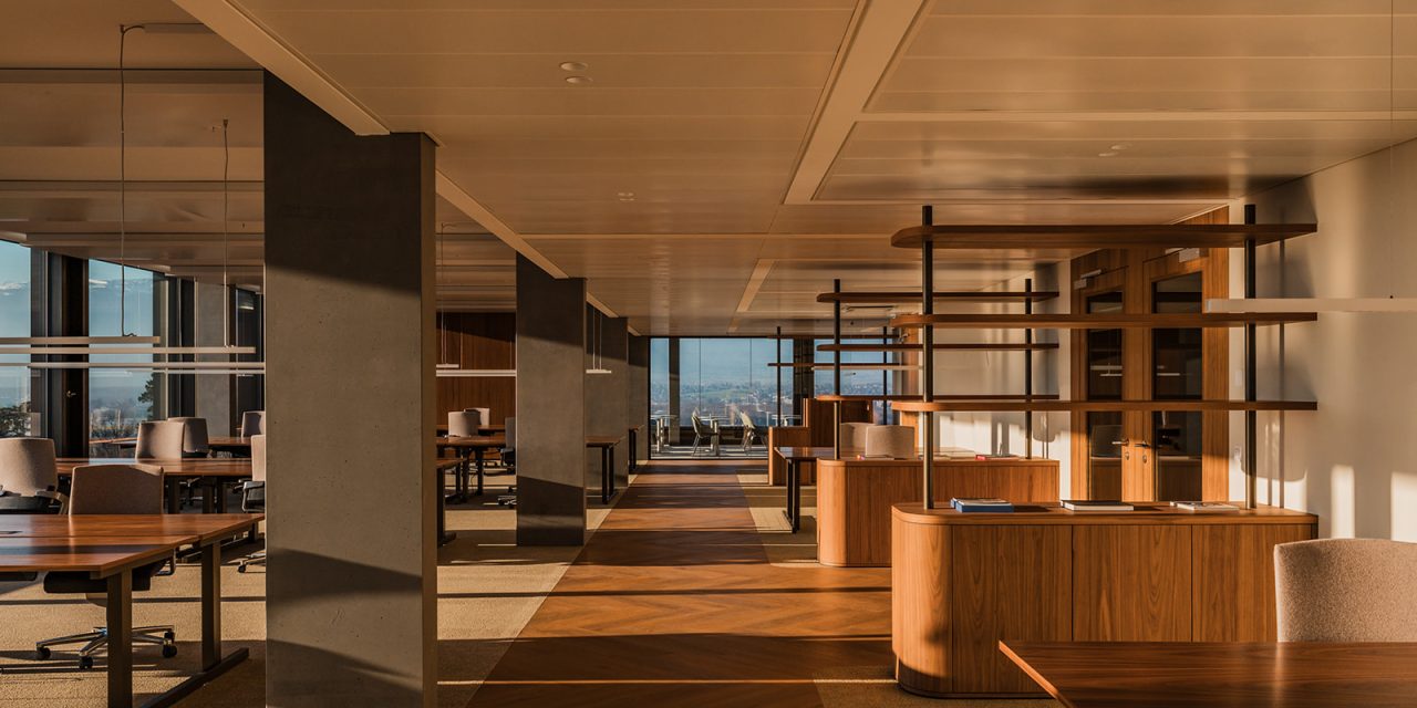No-nonsense minimalisme in Zwitsers kantoor met Coretec