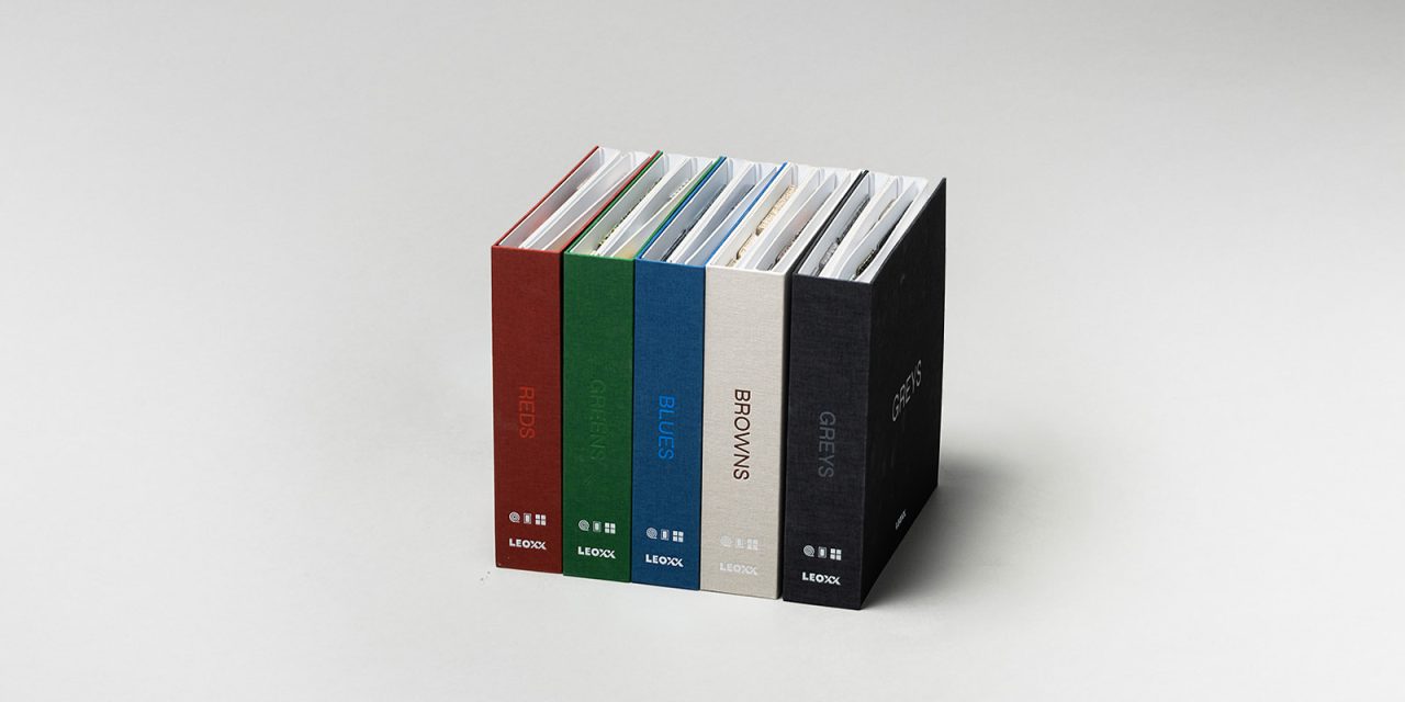 LEOXX BRENGT VERNIEUWDE COLOR BOOKS UIT