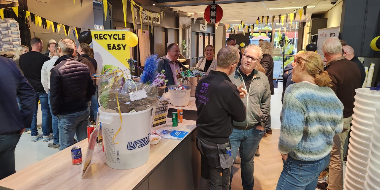 INTR. opent INTR. Point in Amsterdam