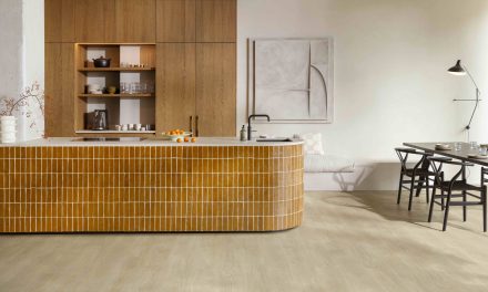 Koken op bloten voeten